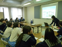 2年生　体育委員会開催