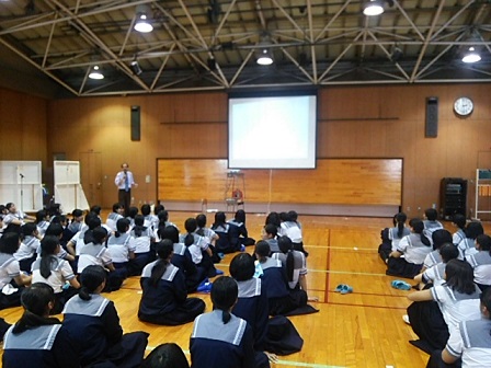 学年集会（３年生）