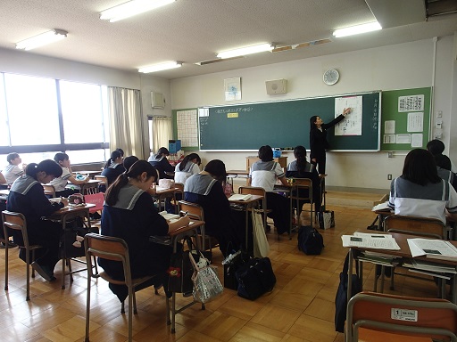 教育実習生　研究授業①