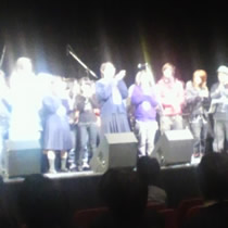 軽音楽部：ＥＳＡ音楽学院スペシャルライブ２０１１」に出演