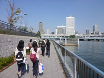高校生による国際会議参加に向けて：「大阪ウォーク2011」に参加