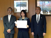 「税の作文」で阿倍野税務署長より表彰
