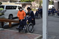 看護医療系進学コース：介護体験プログラム