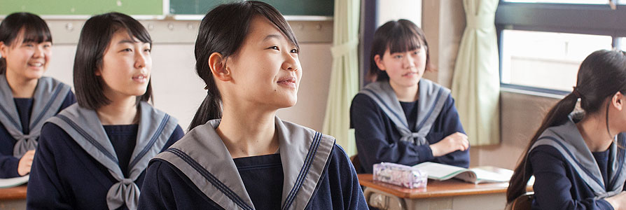期末考査/保護者懇談/夏期講習(看・特)/英語検定(二次)/面接・志望動機対策講座(3年)/終業式